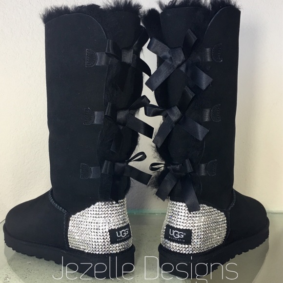 Msg.2.order BLING UGGS Custom Swarovski Crystal Ugg Boots - Picture 9 of 17